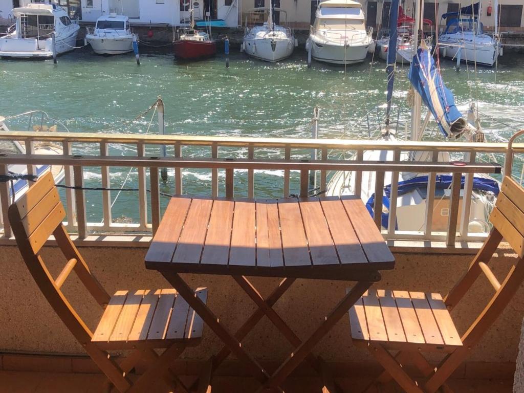 Port Ambar - Apartamento En La Marina De Empuriabrava - Balcon Con Vistas Al Canal - Playa - Wifi Esterno foto