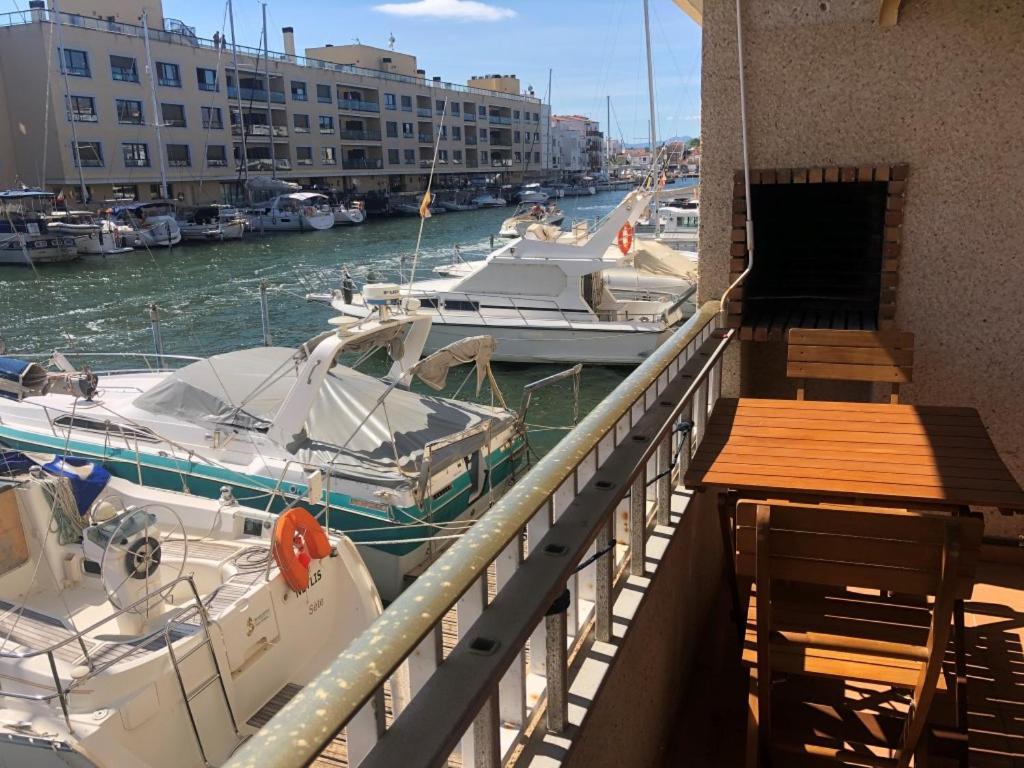 Port Ambar - Apartamento En La Marina De Empuriabrava - Balcon Con Vistas Al Canal - Playa - Wifi Esterno foto